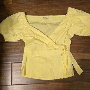 Lolikerias sizeL, yellow.